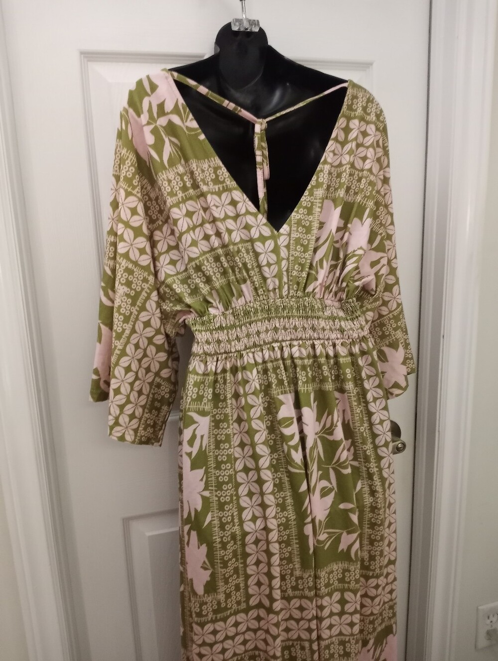 👑Maxi Dress👑 - Picture 2 of 4